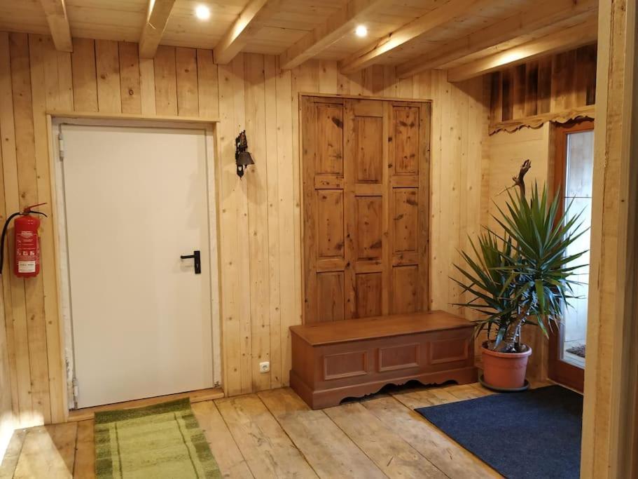 Upcycling Appartement Fischl - Nachhaltig Und Kreativ Wohnen Fuer Gross Und Klein Єнбах Екстер'єр фото