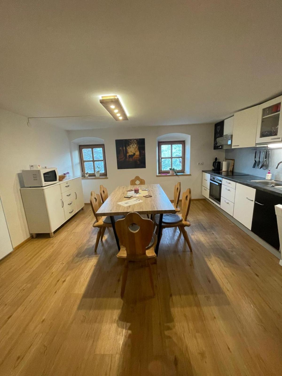 Upcycling Appartement Fischl - Nachhaltig Und Kreativ Wohnen Fuer Gross Und Klein Єнбах Екстер'єр фото